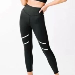 ZYIA Active—Black Reflective Light n Tight Hi-Rise Leggings 7/8